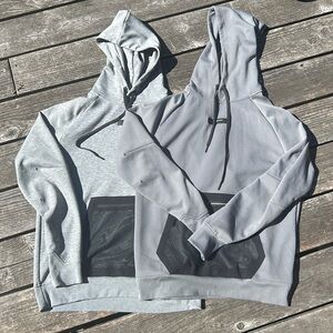 On Running men’s Hoodie sz L - 1 left
